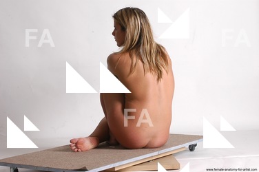 svetlana kneeling 52