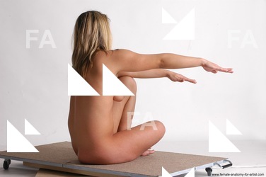 svetlana kneeling 54