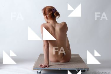 lucrecia sitting 47