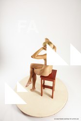 anastazie sitting 06a