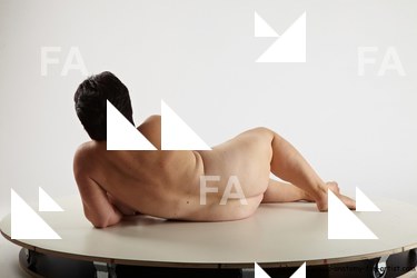 reference of laying sara 12