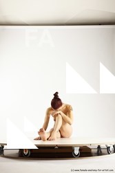 sitting reference of otylie 02c