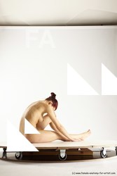 sitting reference of otylie 12c