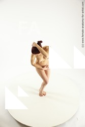 3f otylie standing 01 04a