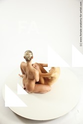 3f patricie lujza sitting 02 07a