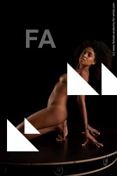 kneeling reference of luna corazon31