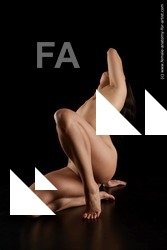 kneeling reference of lady dee02