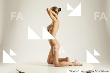 eula kneeling 04 06b