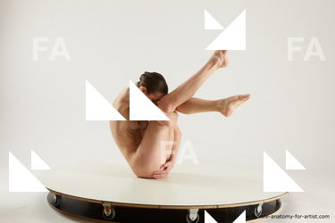 tracey sitting 01 02b