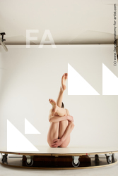 tracey sitting 01 05c