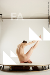 tracey sitting 01 18c