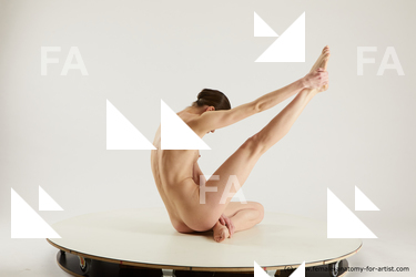 tracey sitting 01 19b