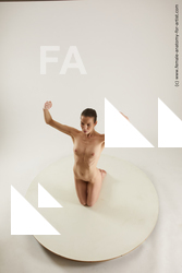 tracey kneeling 01 02a