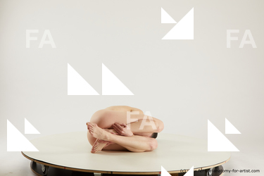 tracey laying 01 11b