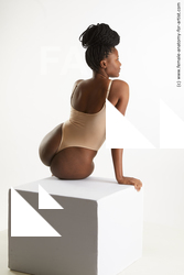 sitting reference dinna moses06