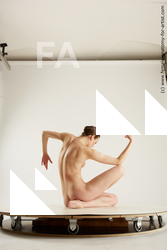 tracey sitting 02 09c