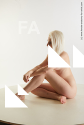 sitting reference lilly bella 03