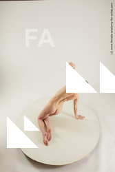 tracey kneeling 02 10a