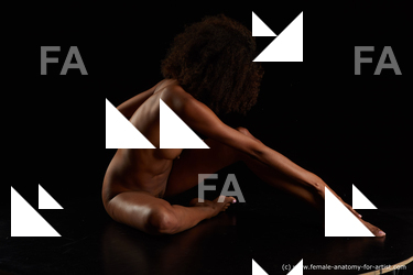 sitting reference luna corazon 05