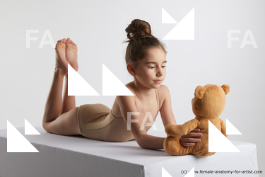 laying reference doroteya 02