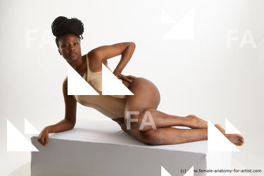 laying reference dina moses 01