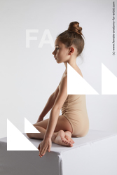 kneeling reference doroteya 03