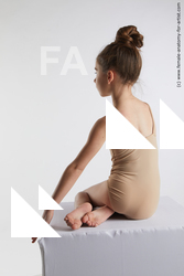 kneeling reference doroteya 04