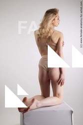 kneeling reference harley 06