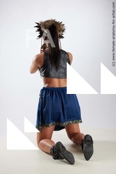 kneeling reference suleika 05