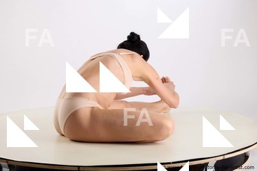 sitting reference hanane 04