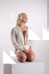 kneeling reference unaisa 07