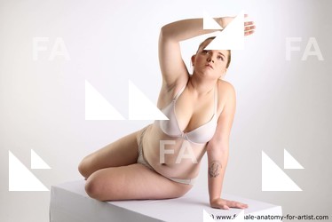 sitting reference mollie 02