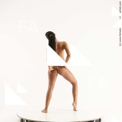 standing reference marina 03