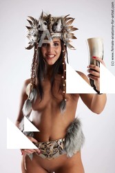 standing reference suleika 12