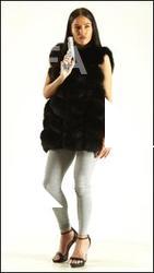 Stereoscopic 3D reference poses of Eveline Dellai