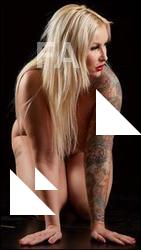 Kneeling reference poses of Jarushka Ross