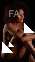 Sitting reference poses Luna Corazon