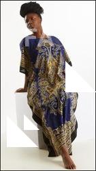 Sitting reference poses Dina Moses