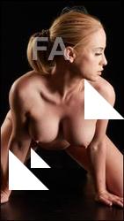 Kneeling reference poses Vinna Reed