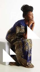 Sitting reference poses Dina Moses