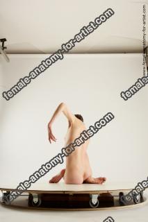 tracey sitting 02 05c