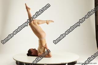 vivian laying 04 01b