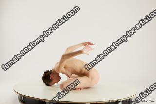 tracey sitting 03 05b