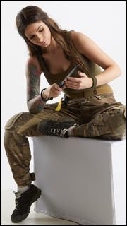 Fighting reference poses Mrs. Physiotherapist