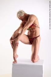 Kneeling reference poses Eneli