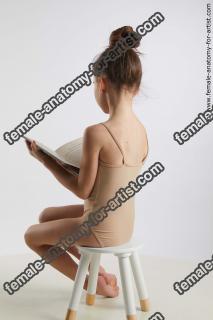 sitting reference doroteya 04