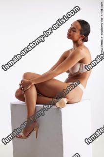 sitting reference jade 02