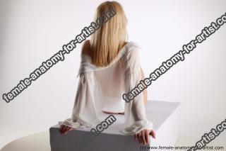 Sitting reference poses Unaisa