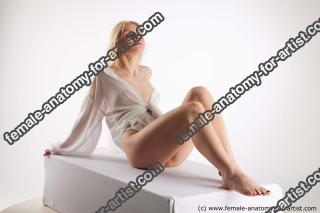Sitting reference poses Unaisa